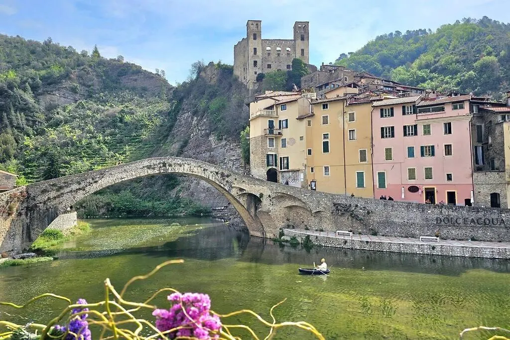 Car.Lo. Casa Vacanze Dolceacqua 0*,  Italie
