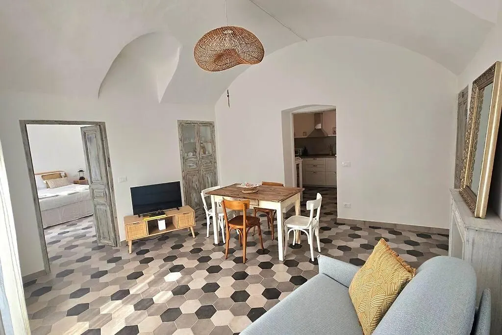 Car.Lo. Casa Vacanze Dolceacqua